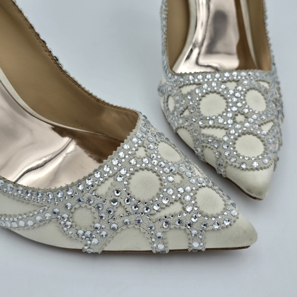 Badgley Mischka Rouge Pointy-Toe Pumps, Ivory, Women's 9 - Picture 2 of 16